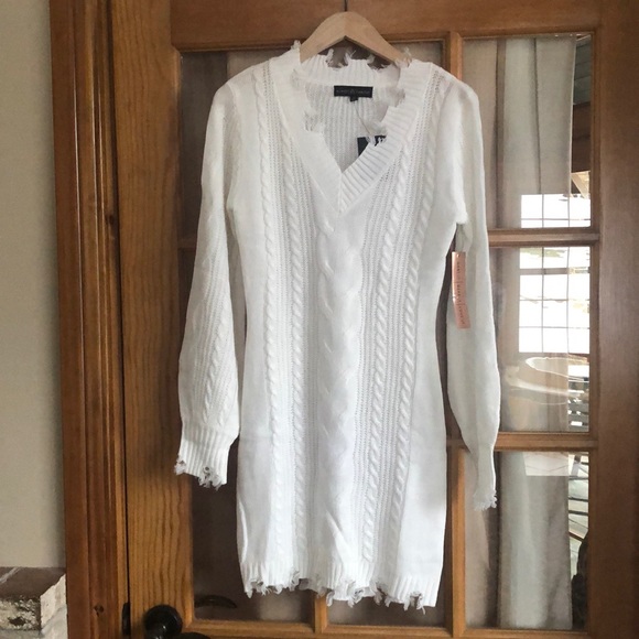 Almost Famous distressed sweater dress size Small - Picture 1 of 4